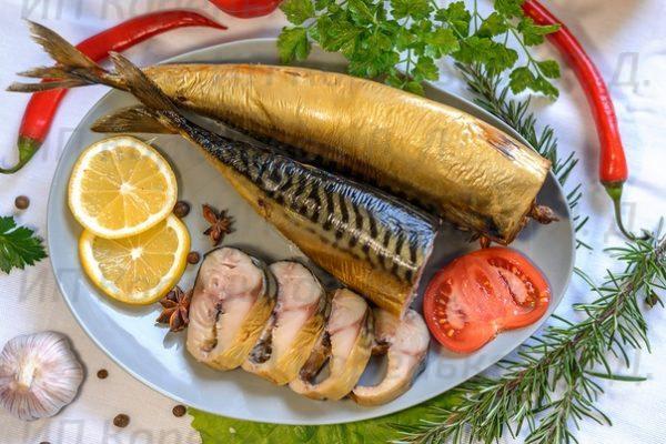 Скумбрия без головы холодного копчения 1 кг