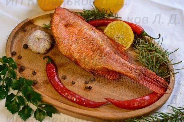 Окунь без головы горячего копчения 1 кг